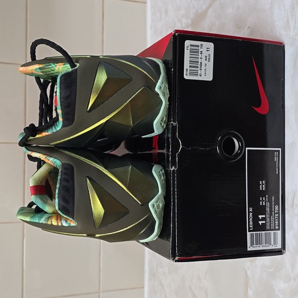 Nike LeBron XI 'King's Pride' - Picture 5 of 6
